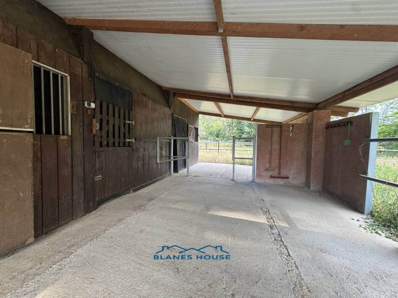 5 soveværelse Finca/Landehus til salg i Fogars de la Selva med garage - € 395.000 (Ref: 7123134)