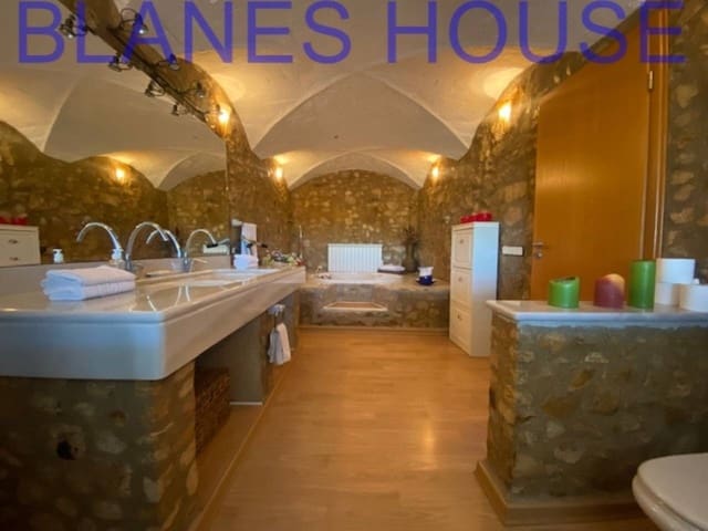 3 bedroom Townhouse for sale in Palafolls - € 427,000 (Ref: 7213920)