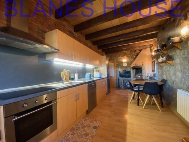 3 bedroom Townhouse for sale in Palafolls - € 427,000 (Ref: 7213920)