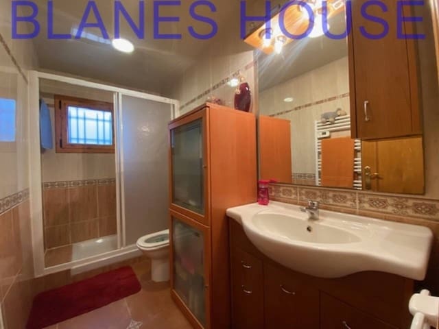 4 slaapkamer Villa te koop in Maçanet de la Selva met zwembad garage - € 290.000 (Ref: 7264829)