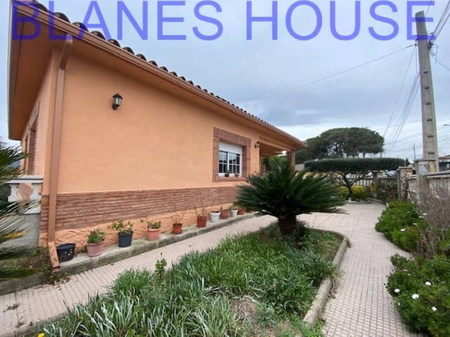 6 slaapkamer Villa te koop in Fogars de la Selva - € 285.000 (Ref: 7438261)