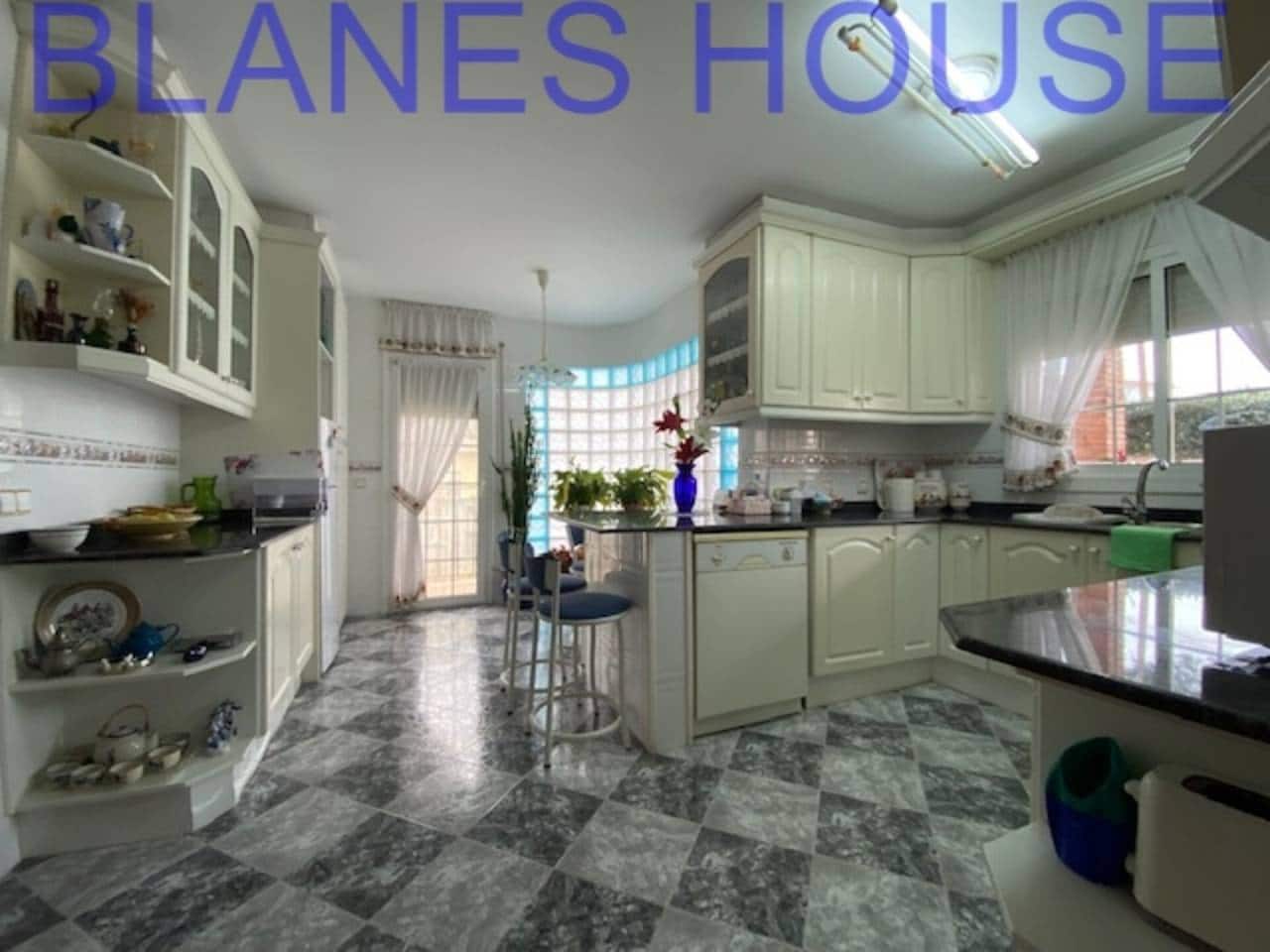 6 slaapkamer Villa te koop in Fogars de la Selva - € 285.000 (Ref: 7438261)