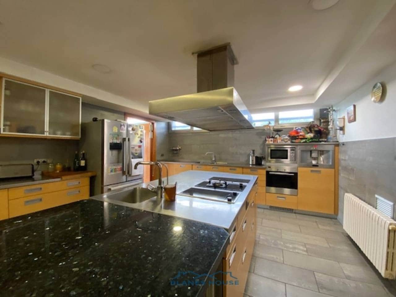 5 soveværelse Villa til salg i Cassa de la Selva med swimmingpool garage - € 1.250.000 (Ref: 7553370)