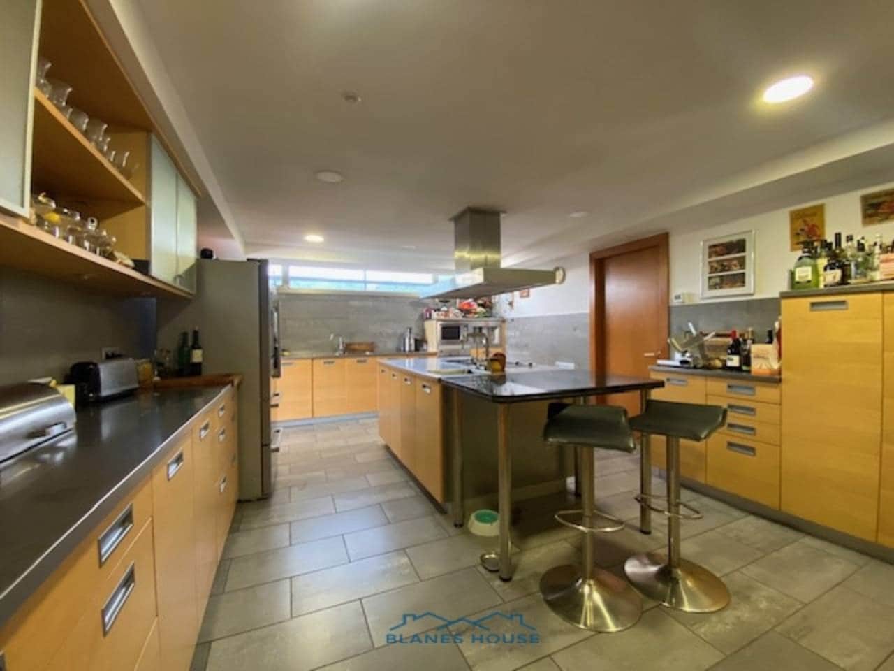 5 soveværelse Villa til salg i Cassa de la Selva med swimmingpool garage - € 1.250.000 (Ref: 7553370)