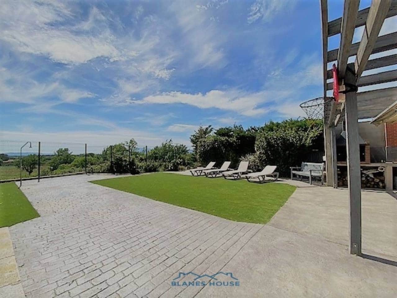 5 soveværelse Villa til salg i Cassa de la Selva med swimmingpool garage - € 1.250.000 (Ref: 7553370)