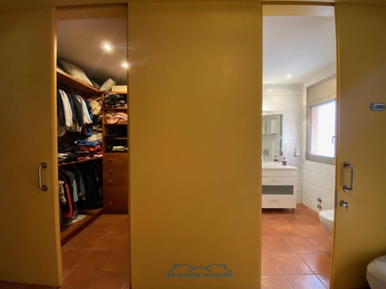 5 soveværelse Villa til salg i Cassa de la Selva med swimmingpool garage - € 1.250.000 (Ref: 7553370)