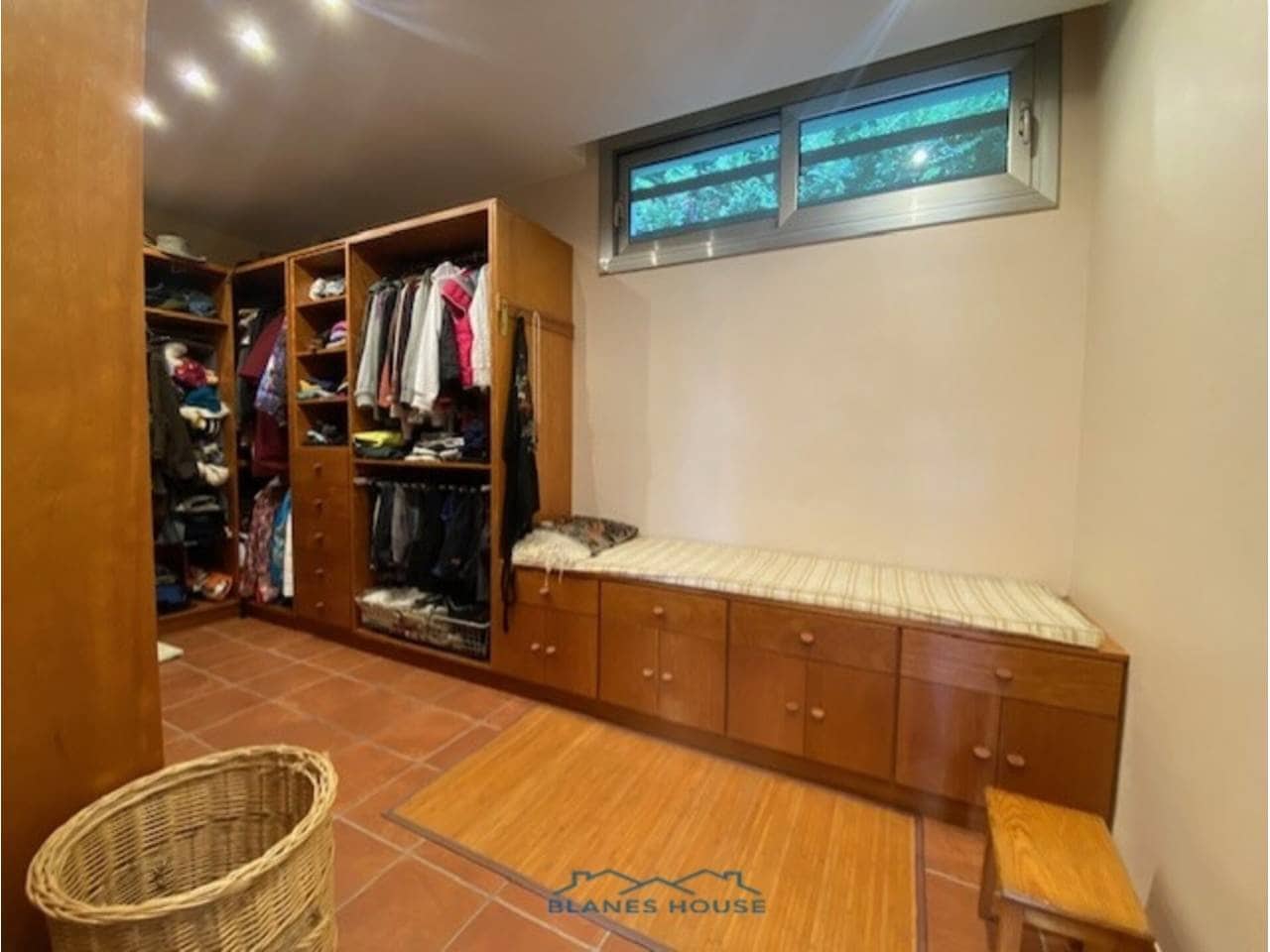 5 soveværelse Villa til salg i Cassa de la Selva med swimmingpool garage - € 1.250.000 (Ref: 7553370)