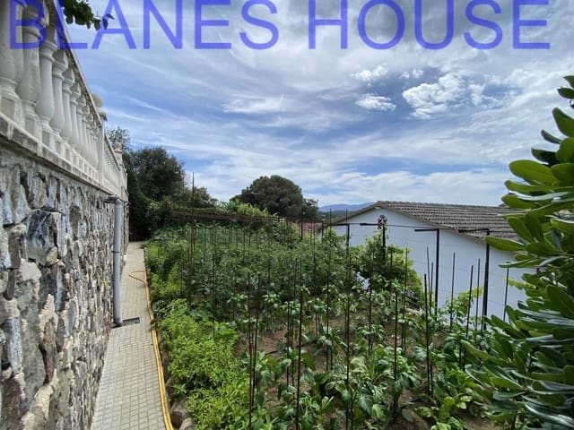 Chalet de 6 habitaciones en Maçanet de la Selva en venta con piscina garaje - 299.000 € (Ref: 7639337)