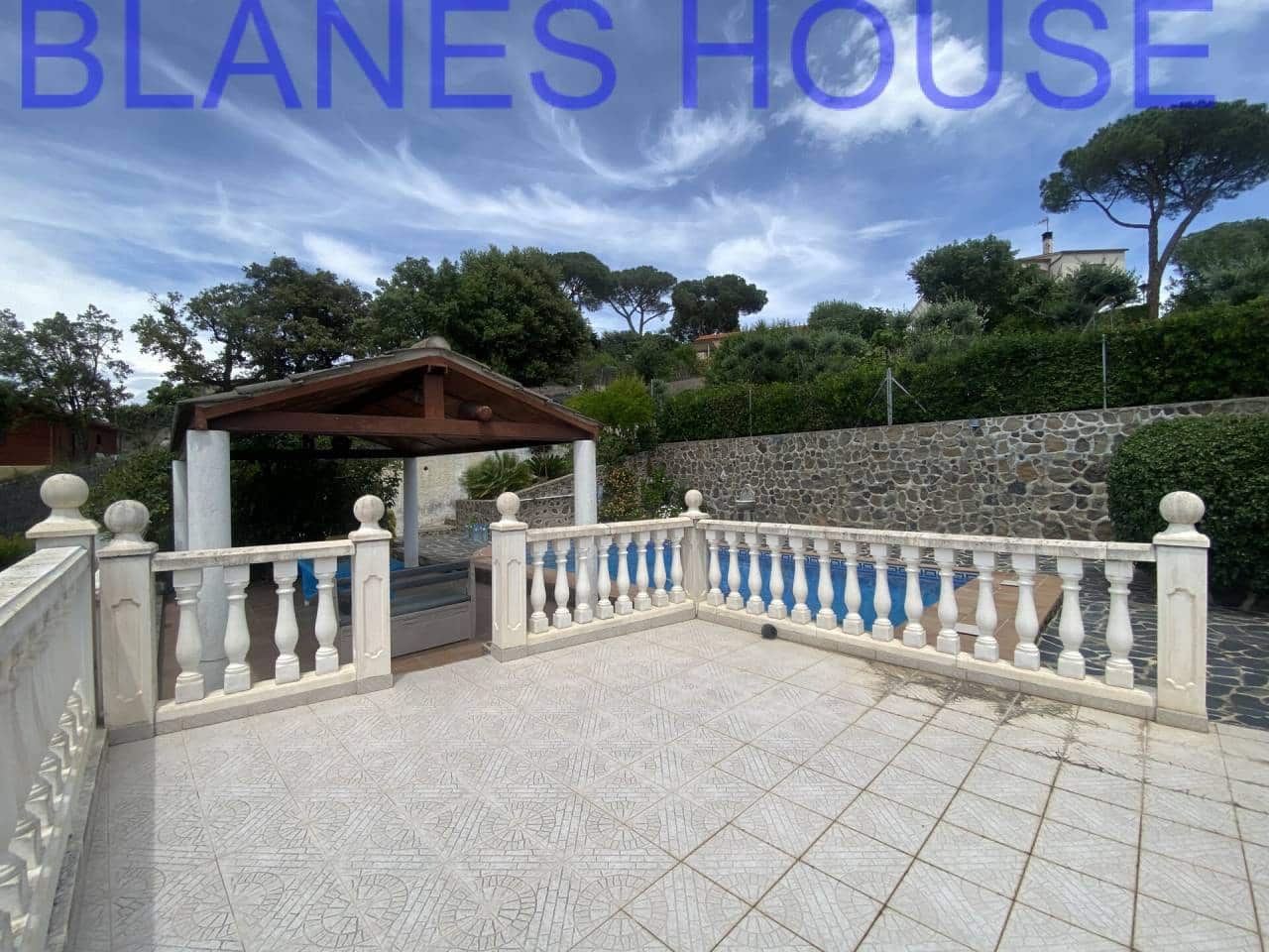 6 soveværelse Villa til salg i Macanet de la Selva med swimmingpool garage - € 299.000 (Ref: 7639337)