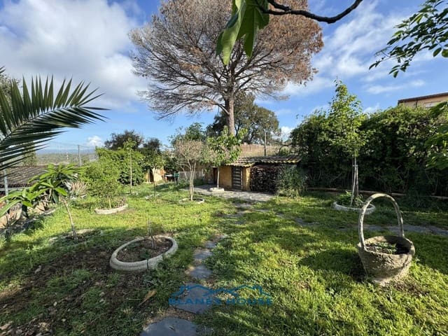 5 bedroom Villa for sale in Maçanet de la Selva with pool garage - € 365,000 (Ref: 8213107)