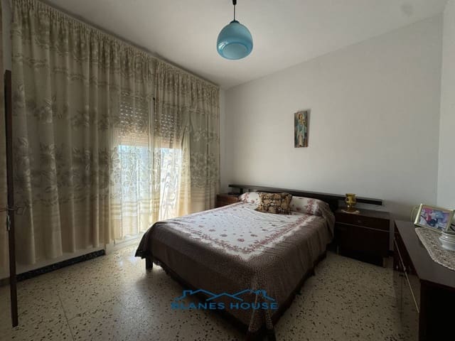 Chalet de 5 habitaciones en Maçanet de la Selva en venta con piscina garaje - 252.000 € (Ref: 8456588)