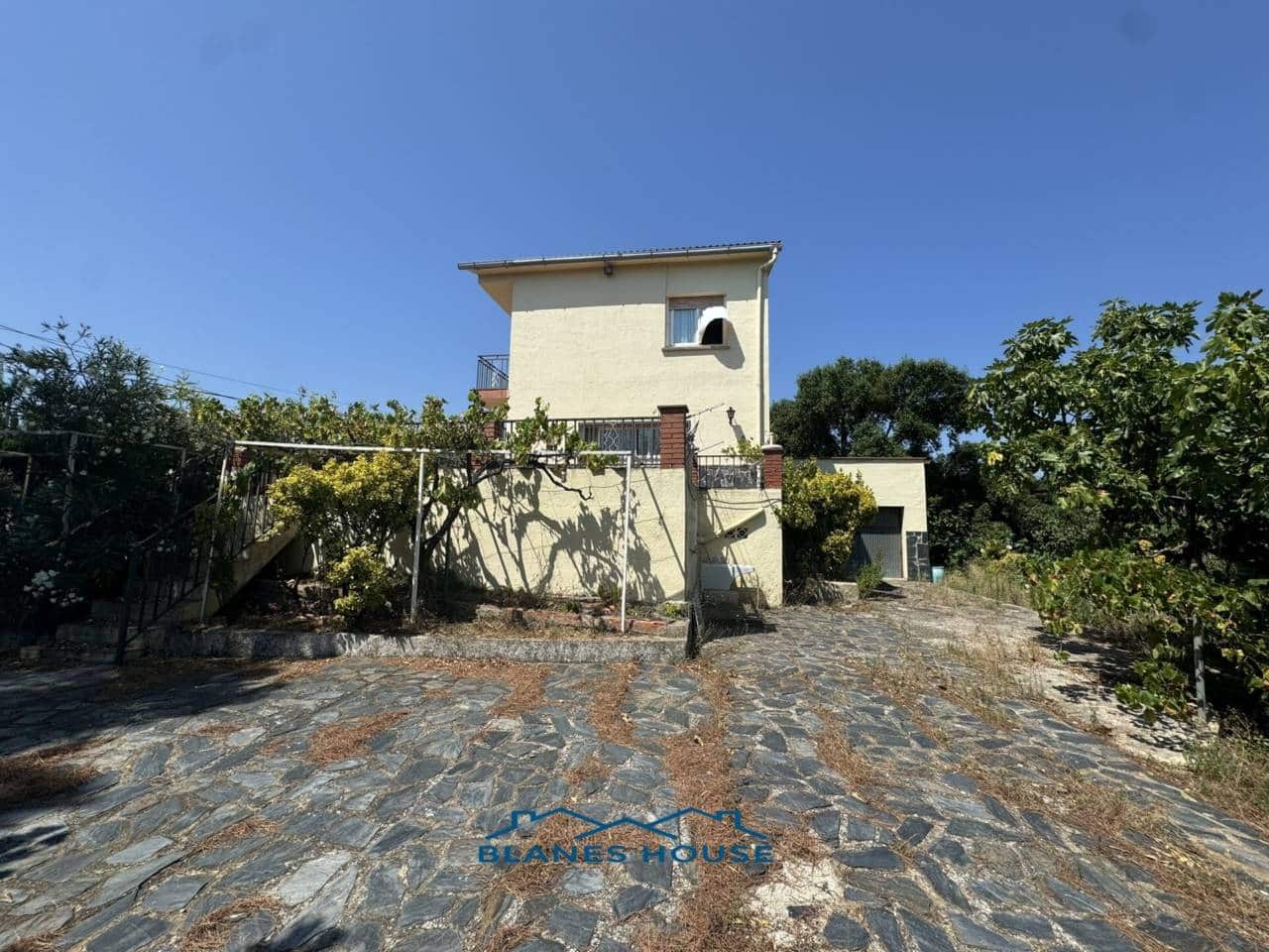 5 soveværelse Villa til salg i Macanet de la Selva med swimmingpool garage - € 252.000 (Ref: 8456588)