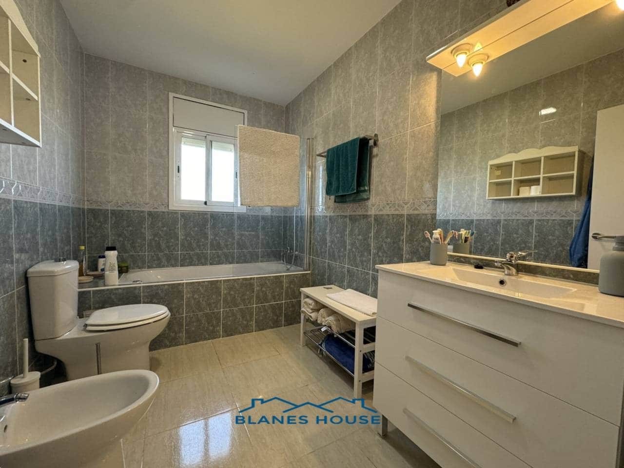 4 soveværelse Villa til salg i Macanet de la Selva med swimmingpool garage - € 340.000 (Ref: 8559344)