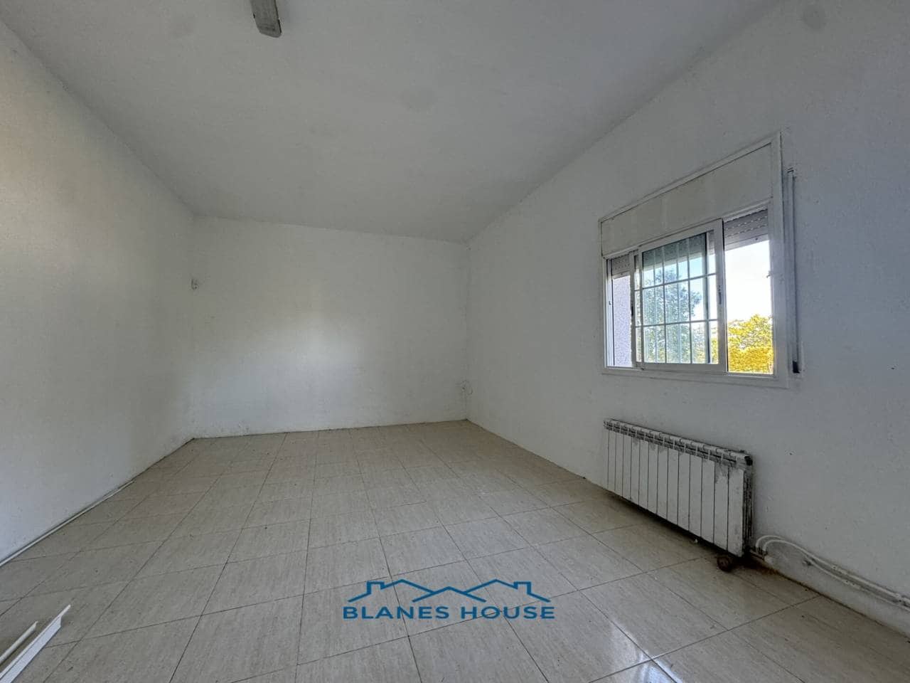 4 soveværelse Villa til salg i Macanet de la Selva med swimmingpool garage - € 340.000 (Ref: 8559344)