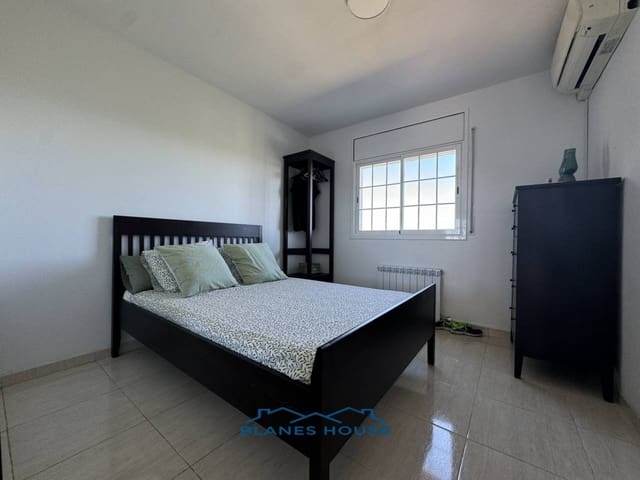 Chalet de 4 habitaciones en Maçanet de la Selva en venta con piscina garaje - 340.000 € (Ref: 8559344)