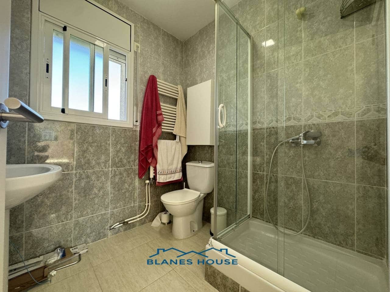 4 soveværelse Villa til salg i Macanet de la Selva med swimmingpool garage - € 340.000 (Ref: 8559344)