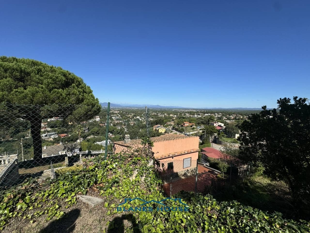 4 soveværelse Villa til salg i Macanet de la Selva med swimmingpool garage - € 340.000 (Ref: 8559344)