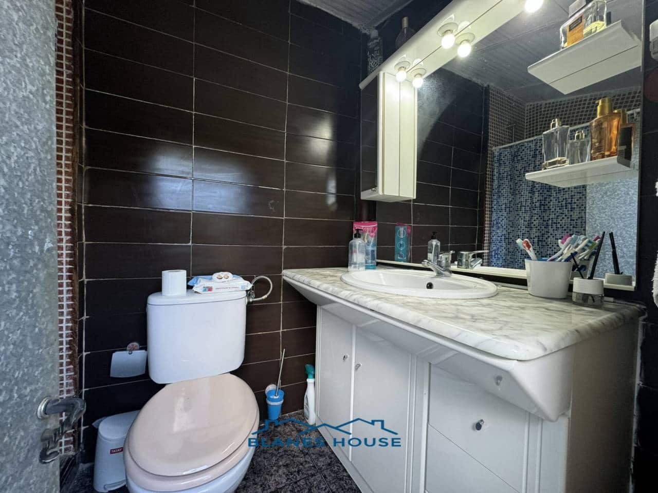 4 makuuhuone Huvila myytävänä paikassa Macanet de la Selva mukana 
autotalli - 269 000 € (Ref: 8601053)