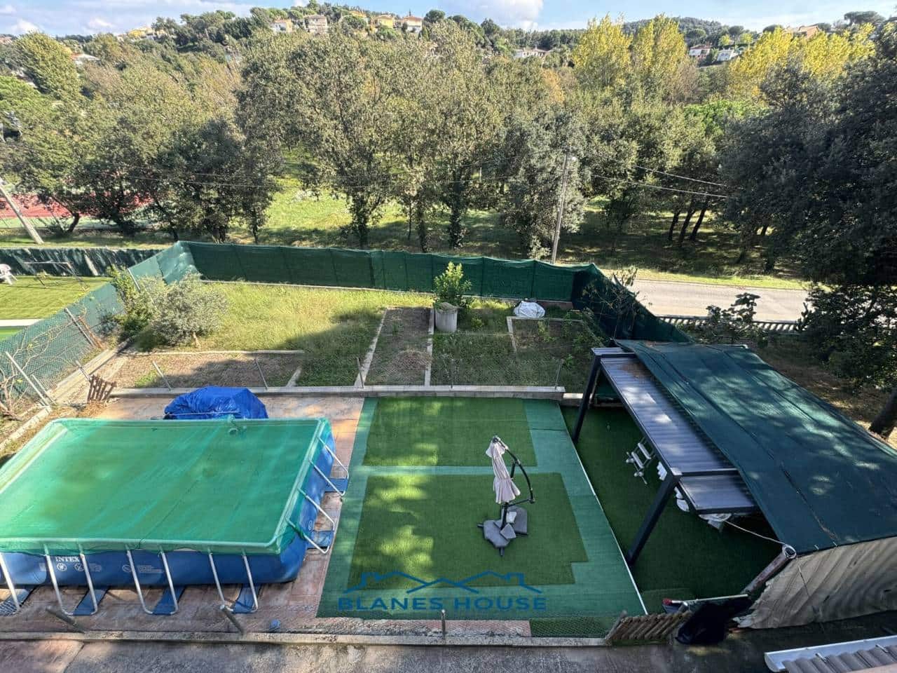 4 makuuhuone Huvila myytävänä paikassa Macanet de la Selva mukana 
autotalli - 269 000 € (Ref: 8601053)