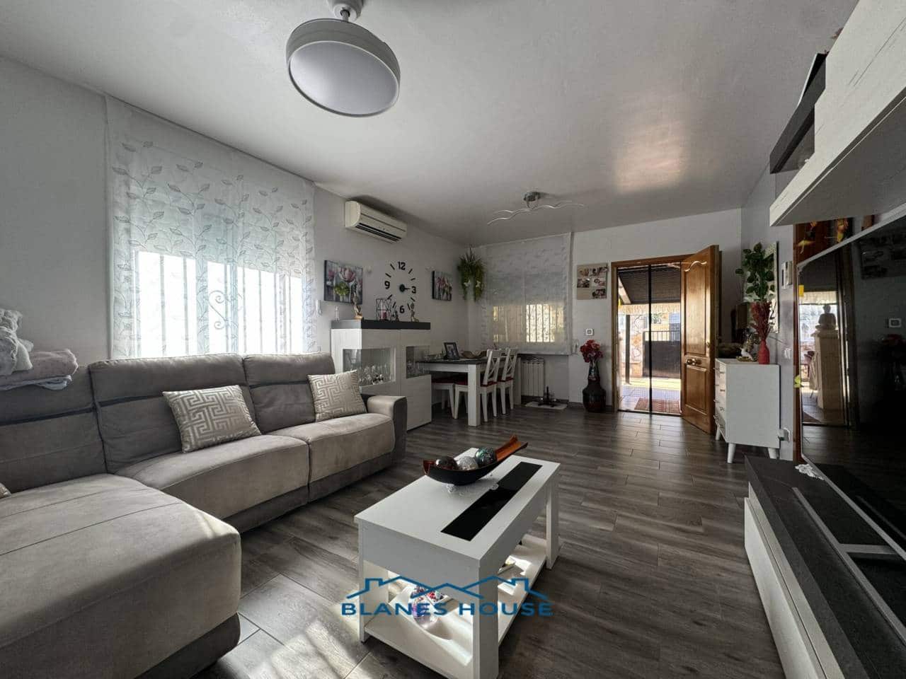 4 makuuhuone Huvila myytävänä paikassa Macanet de la Selva mukana 
autotalli - 269 000 € (Ref: 8601053)