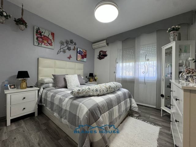 4 makuuhuone Huvila myytävänä paikassa Maçanet de la Selva mukana 
autotalli - 269 000 € (Ref: 8601053)