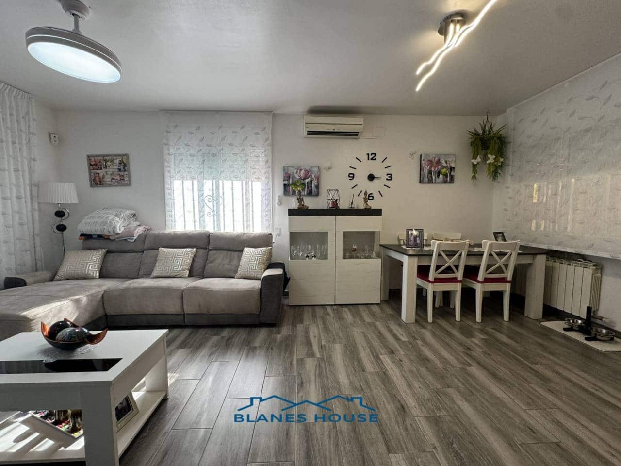 4 makuuhuone Huvila myytävänä paikassa Macanet de la Selva mukana 
autotalli - 269 000 € (Ref: 8601053)