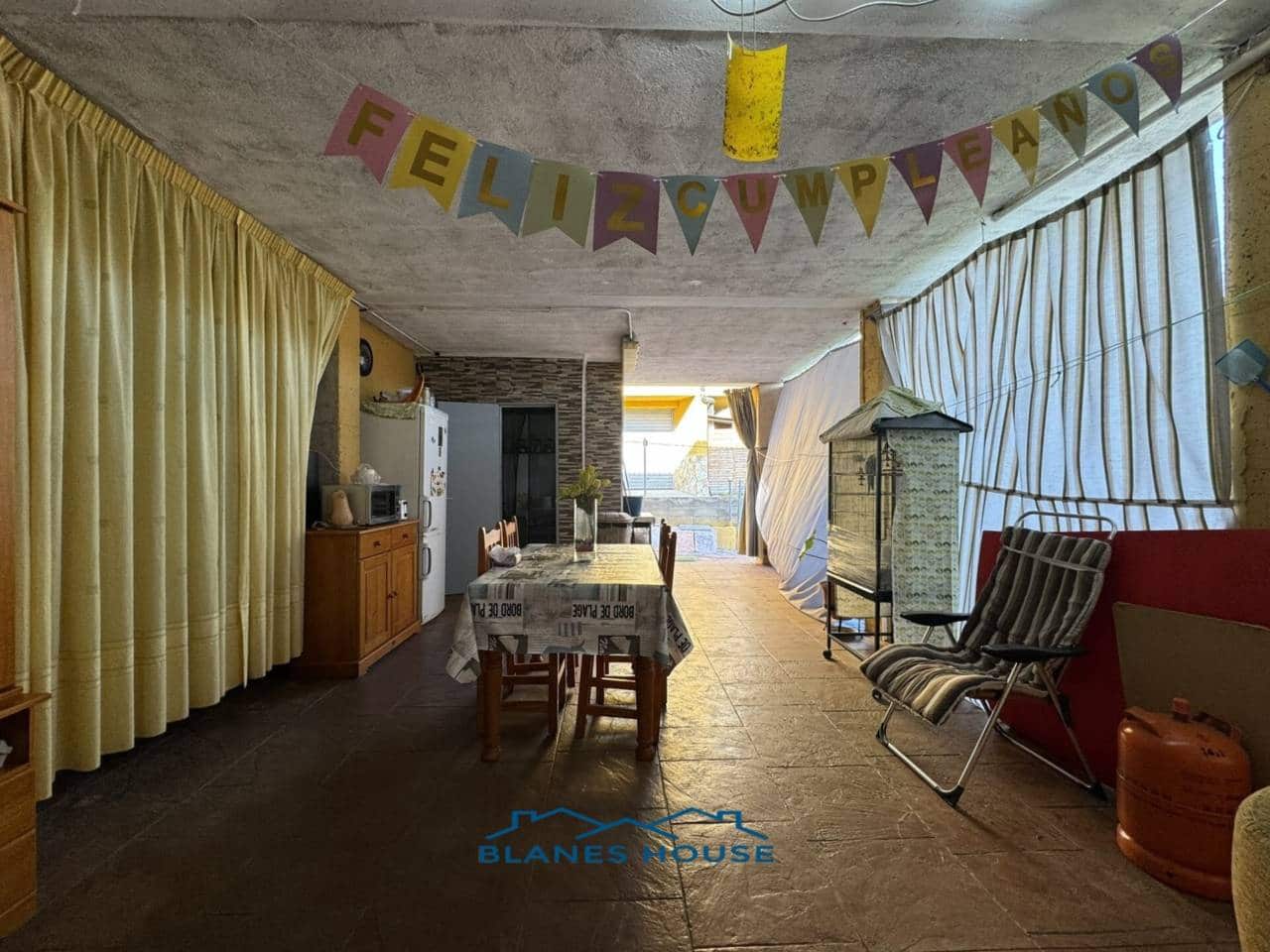 4 makuuhuone Huvila myytävänä paikassa Macanet de la Selva mukana 
autotalli - 269 000 € (Ref: 8601053)