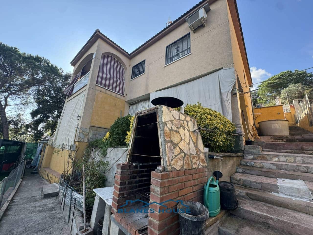 4 makuuhuone Huvila myytävänä paikassa Macanet de la Selva mukana 
autotalli - 269 000 € (Ref: 8601053)