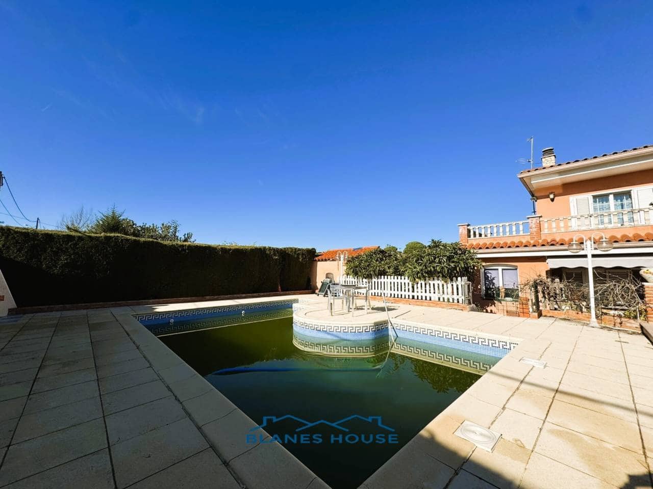 6 Zimmer Villa zu verkaufen in Caldes de Malavella mit Pool Garage - 418.000 € (Ref: 8681902)