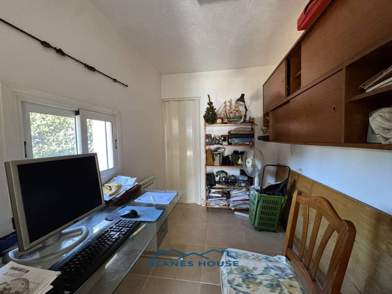 6 Zimmer Villa zu verkaufen in Caldes de Malavella mit Pool Garage - 418.000 € (Ref: 8681902)