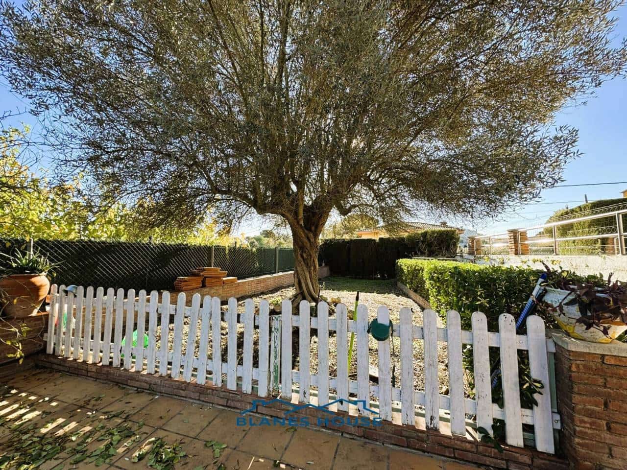 6 Zimmer Villa zu verkaufen in Caldes de Malavella mit Pool Garage - 418.000 € (Ref: 8681902)