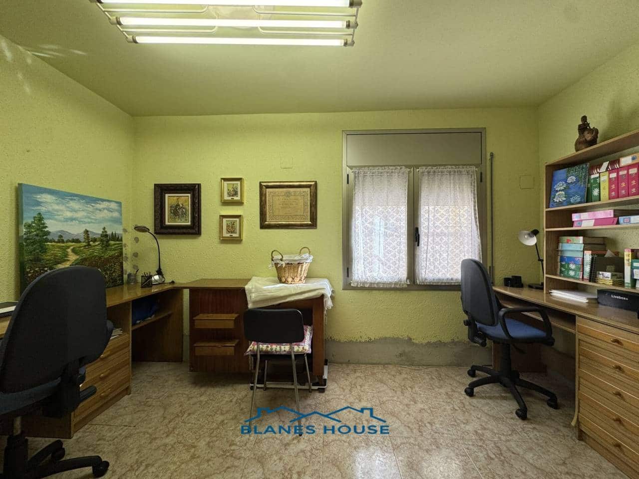 6 soveværelse Villa til salg i Macanet de la Selva med garage - € 399.000 (Ref: 8728954)