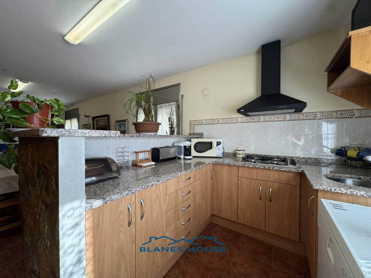 6 soveværelse Villa til salg i Macanet de la Selva med garage - € 399.000 (Ref: 8728954)