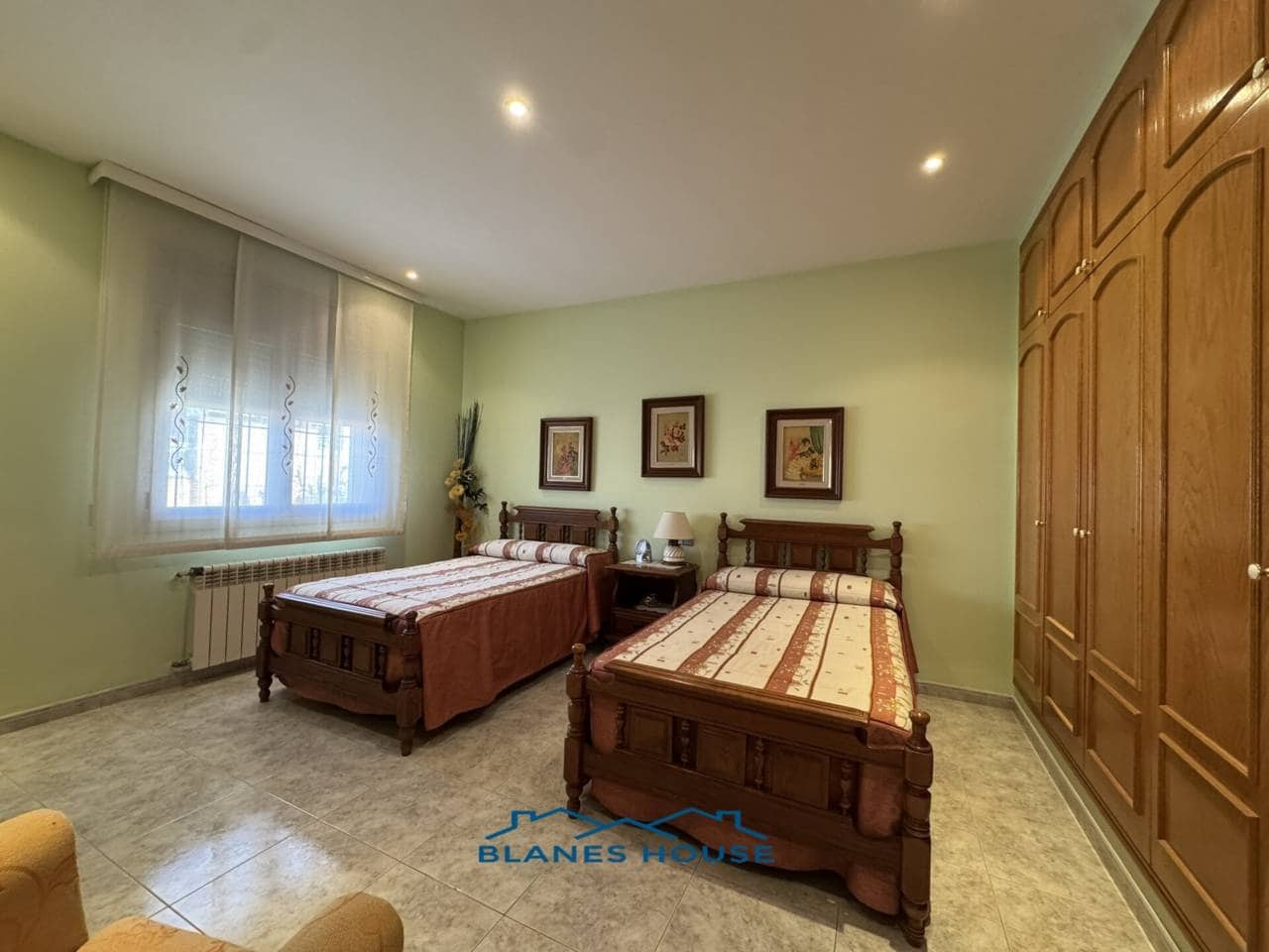 6 soveværelse Villa til salg i Macanet de la Selva med garage - € 399.000 (Ref: 8728954)