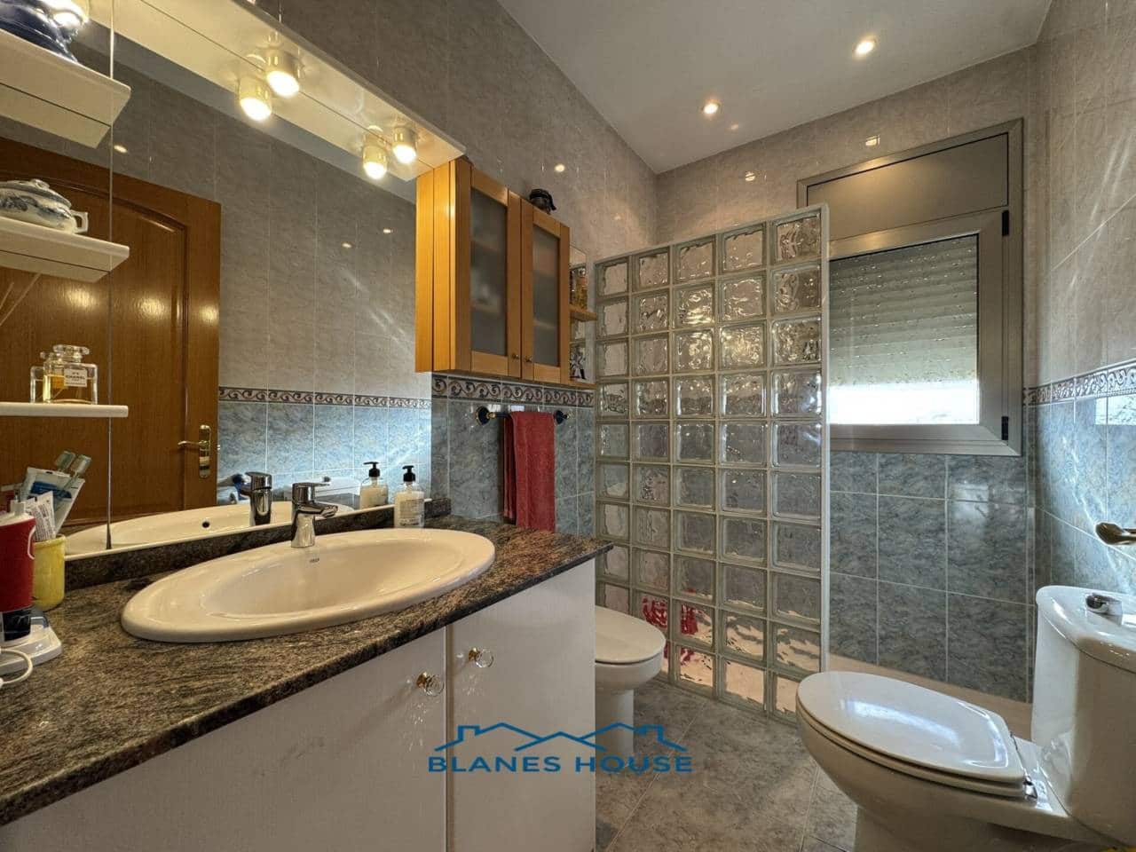 6 soveværelse Villa til salg i Macanet de la Selva med garage - € 399.000 (Ref: 8728954)