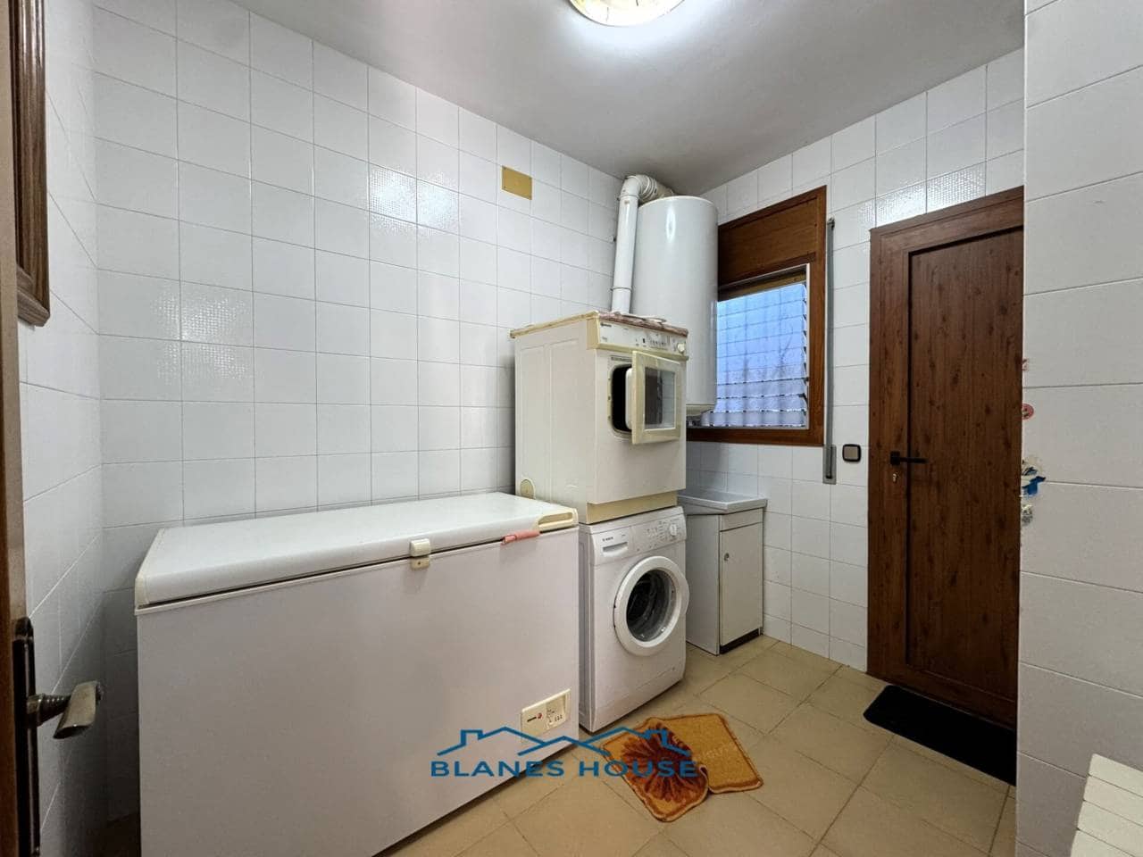 9 soveværelse Finca/Landehus til salg i Sant Feliu de Buixalleu med swimmingpool garage - € 1.250.000 (Ref: 8757232)