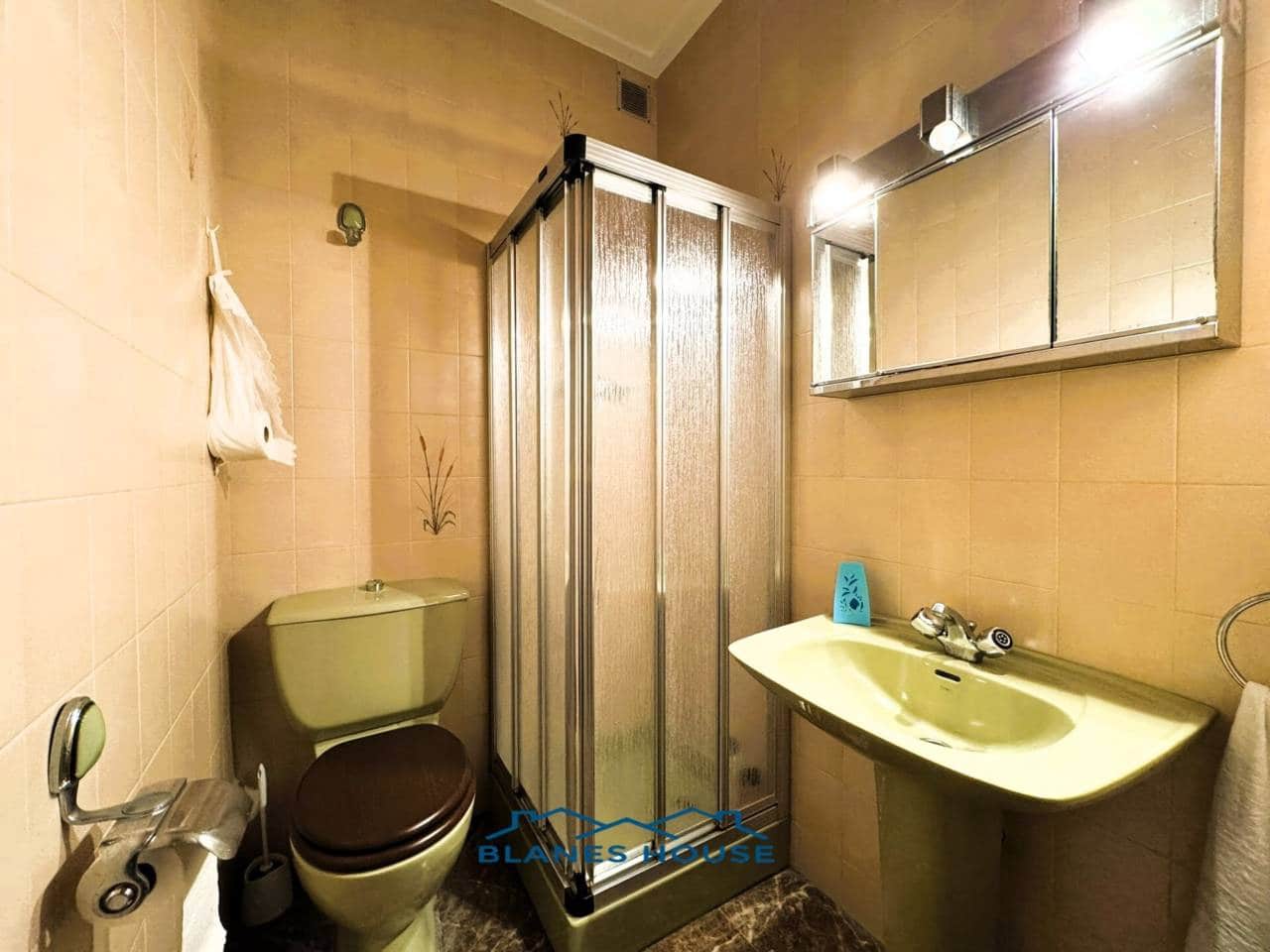 9 soveværelse Finca/Landehus til salg i Sant Feliu de Buixalleu med swimmingpool garage - € 1.250.000 (Ref: 8757232)