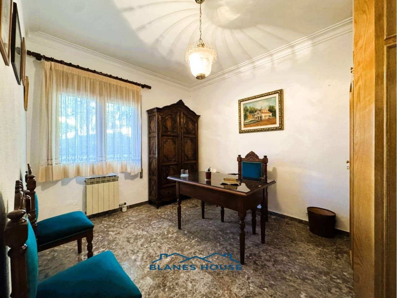 9 soveværelse Finca/Landehus til salg i Sant Feliu de Buixalleu med swimmingpool garage - € 1.250.000 (Ref: 8757232)