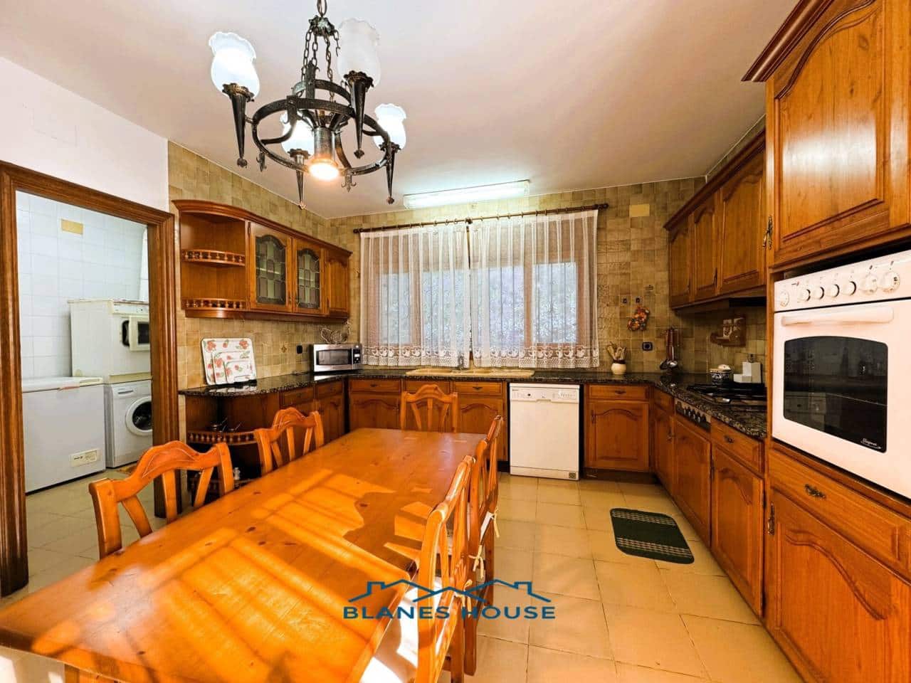 9 soveværelse Finca/Landehus til salg i Sant Feliu de Buixalleu med swimmingpool garage - € 1.250.000 (Ref: 8757232)