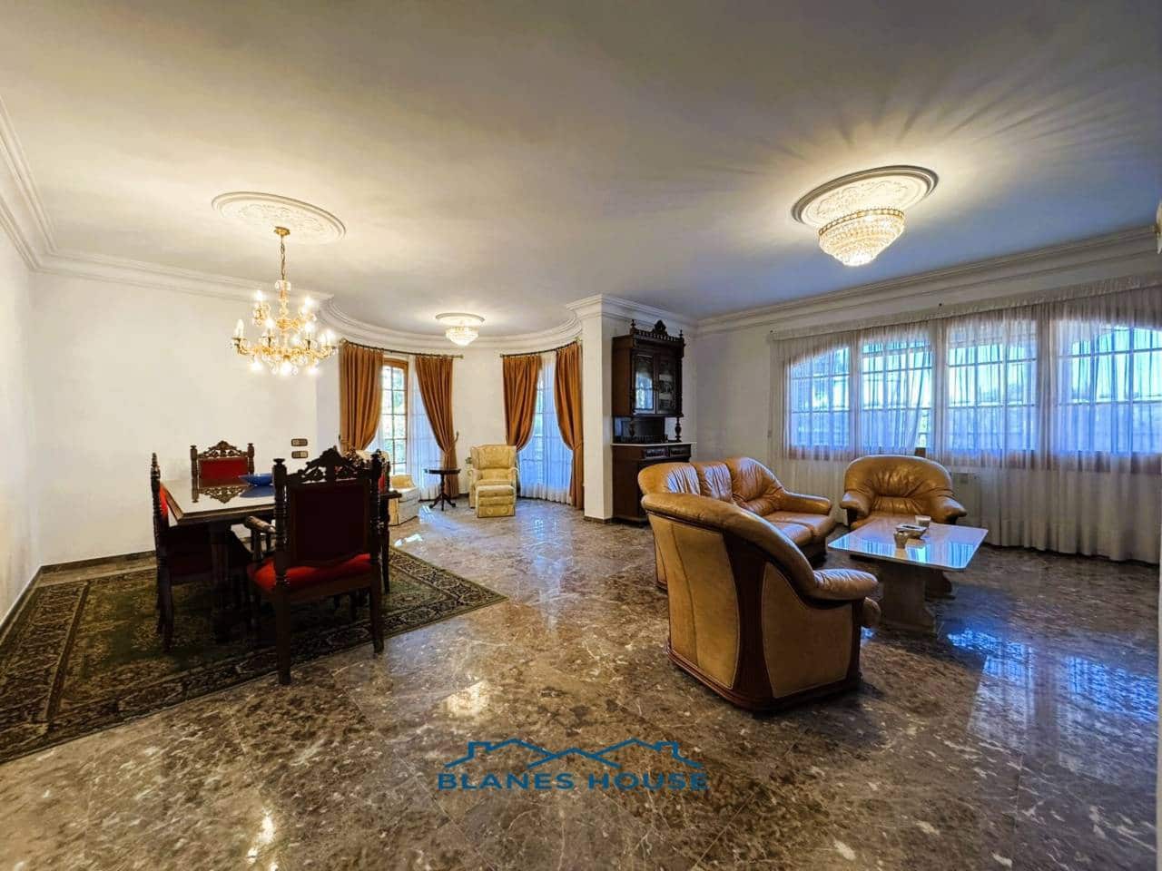 9 soveværelse Finca/Landehus til salg i Sant Feliu de Buixalleu med swimmingpool garage - € 1.250.000 (Ref: 8757232)