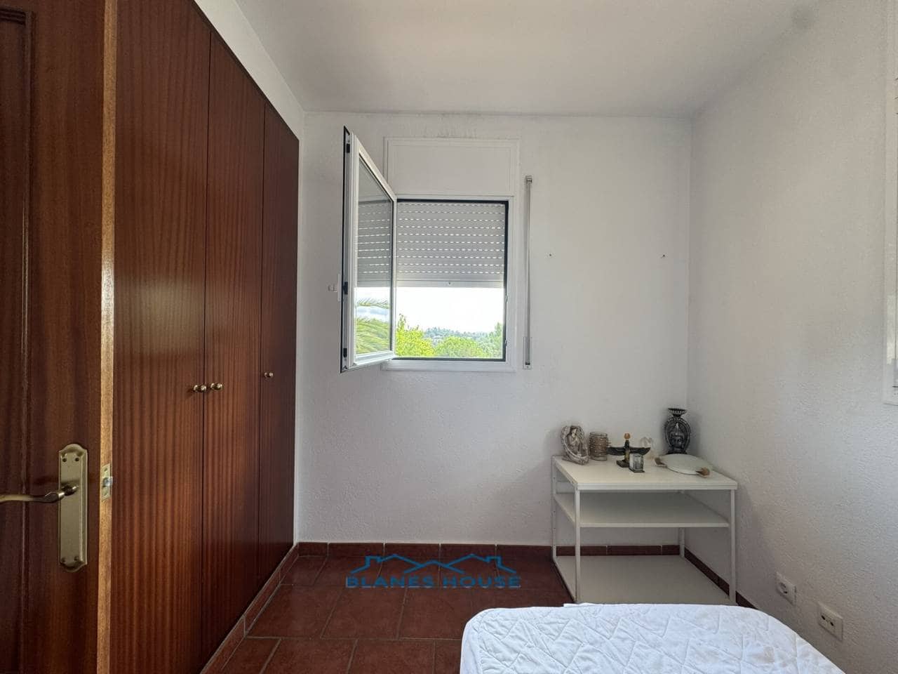 5 sypialnia Willa na sprzedaż w Lloret de Mar z basenem garażem - 410 000 € (Ref: 8826823)