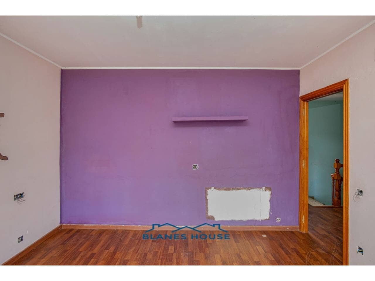 4 soverom Villa til salgs i Vidreres med garasje - € 235 000 (Ref: 8836069)