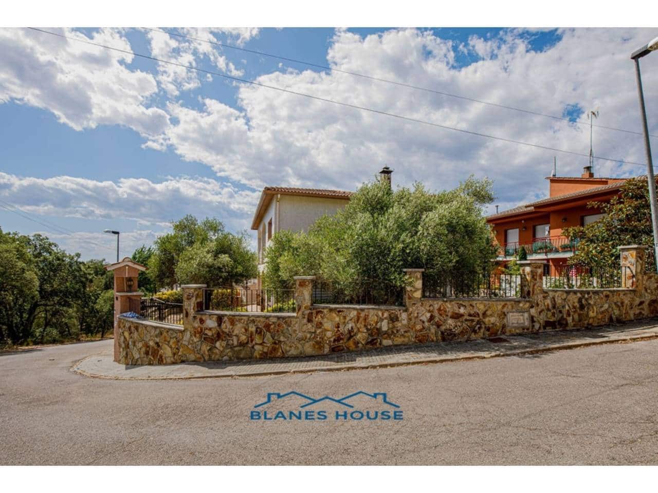 4 soverom Villa til salgs i Vidreres med garasje - € 235 000 (Ref: 8836069)