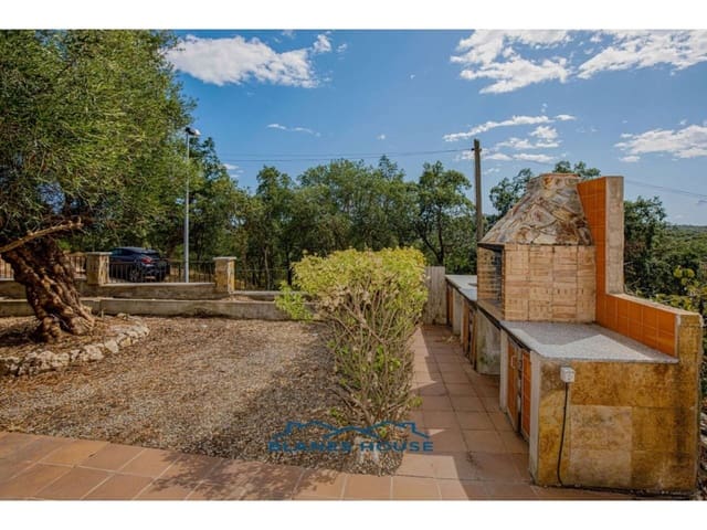 4 bedroom Villa for sale in Vidreres with garage - € 235,000 (Ref: 8836069)