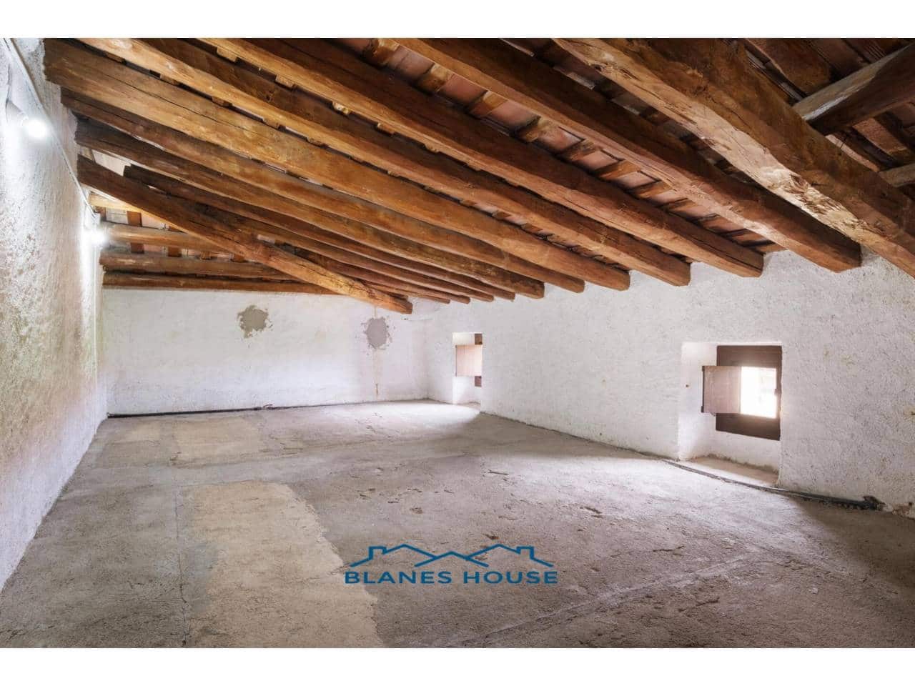 15 bedroom Finca/Country House for sale in Fogars de la Selva with garage - € 1,300,000 (Ref: 8848706)