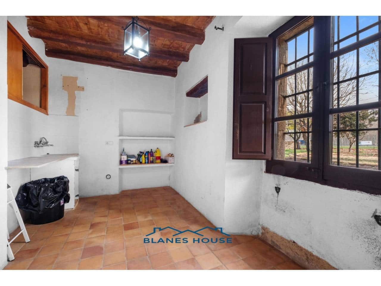 15 bedroom Finca/Country House for sale in Fogars de la Selva with garage - € 1,300,000 (Ref: 8848706)