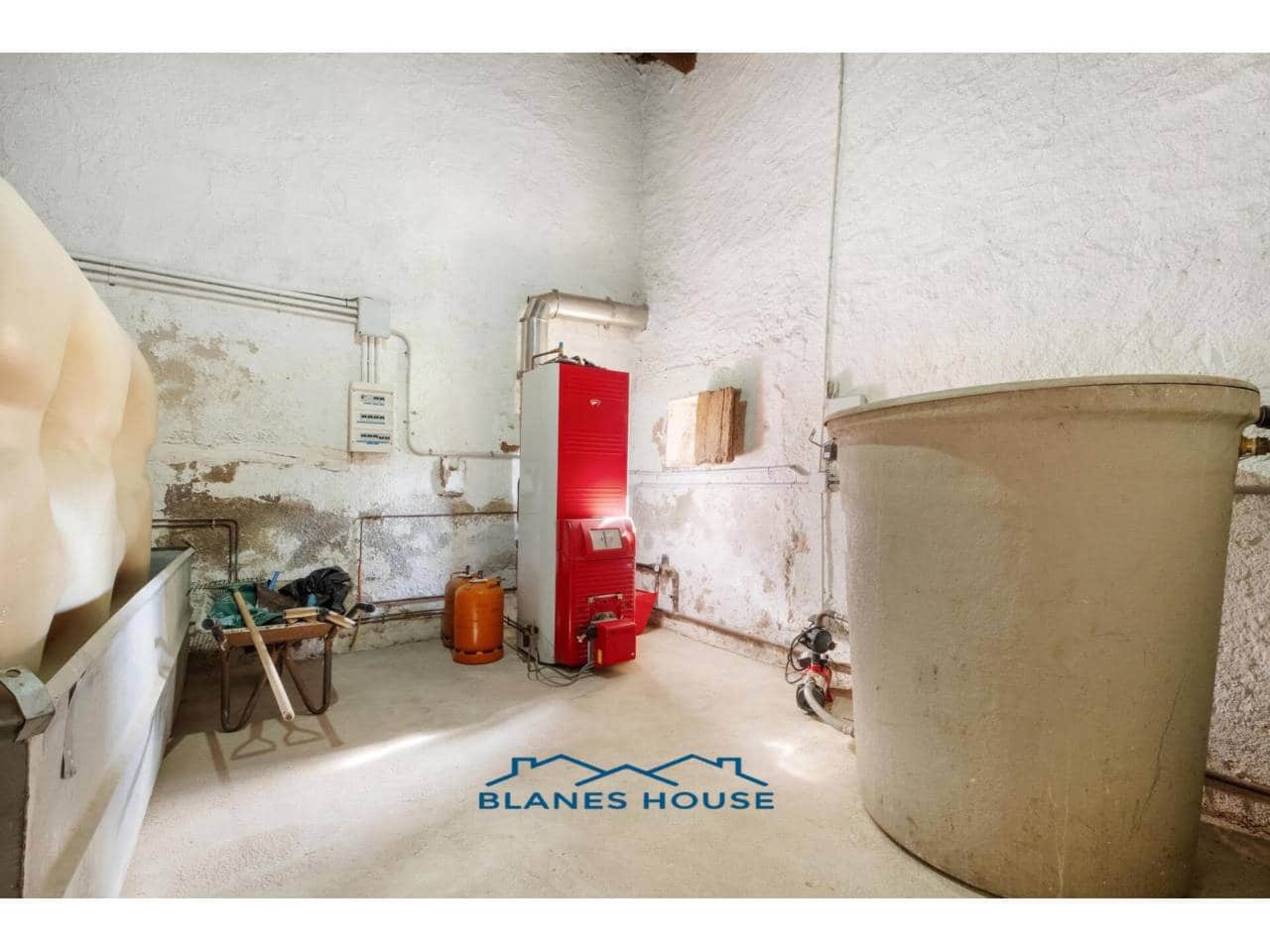 15 bedroom Finca/Country House for sale in Fogars de la Selva with garage - € 1,300,000 (Ref: 8848706)