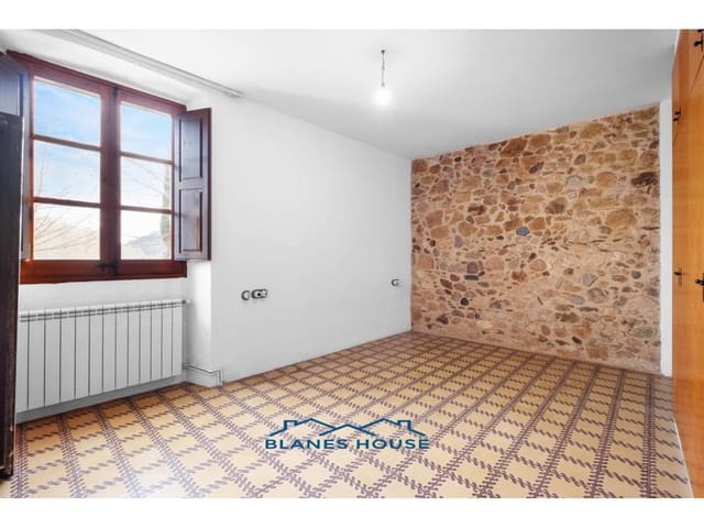 15 bedroom Finca/Country House for sale in Fogars de la Selva with garage - € 1,300,000 (Ref: 8848706)