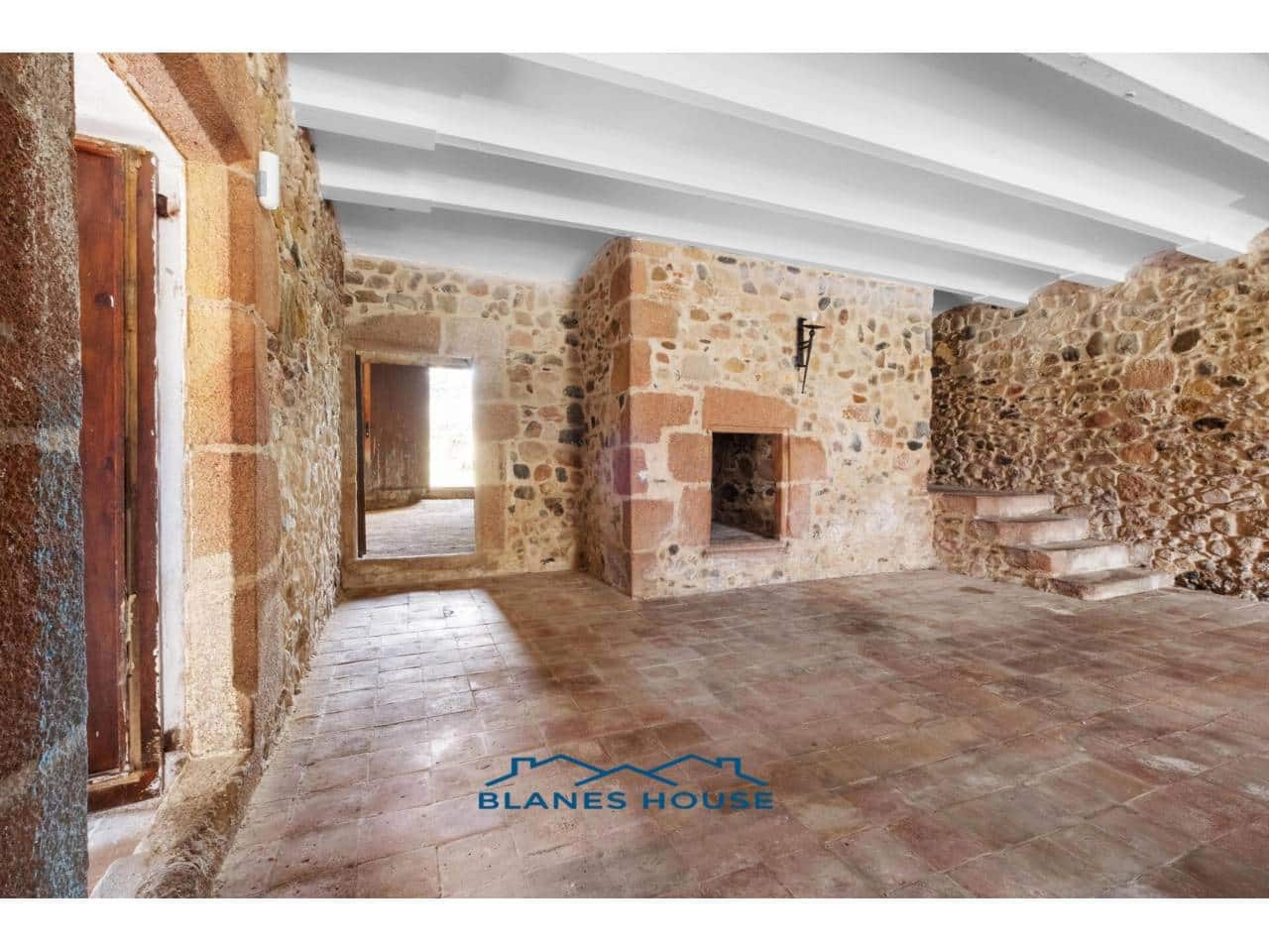 15 bedroom Finca/Country House for sale in Fogars de la Selva with garage - € 1,300,000 (Ref: 8848706)