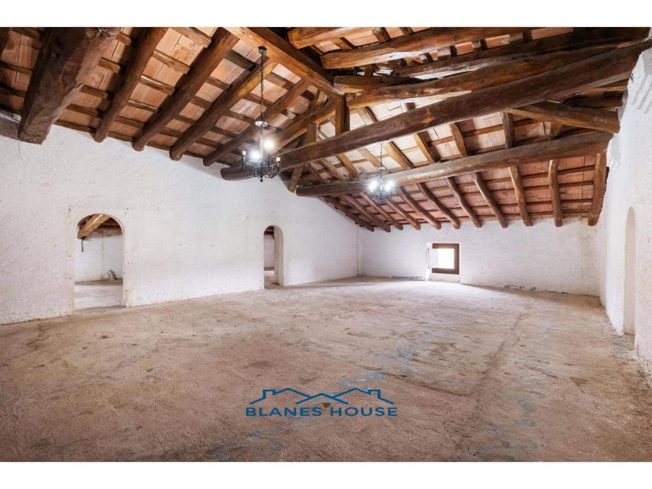 15 bedroom Finca/Country House for sale in Fogars de la Selva with garage - € 1,300,000 (Ref: 8848706)